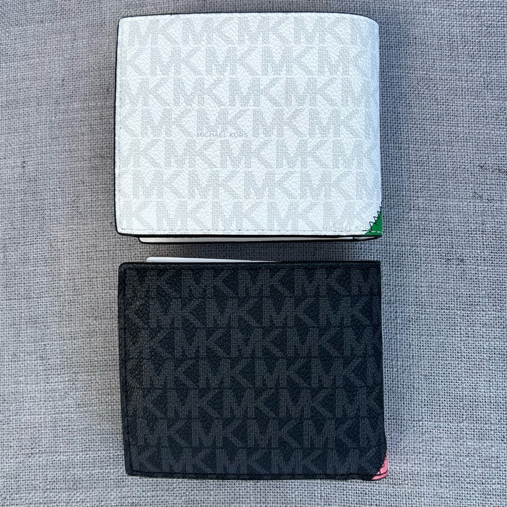 New set of 2 Michael Kors And wallets - Picture 2 of 4